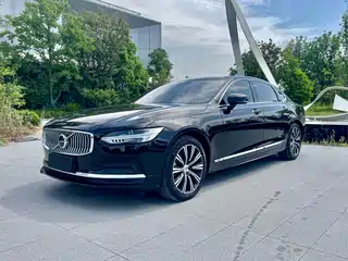 Volvo S90 2022