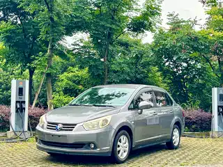 Venucia D50 2015