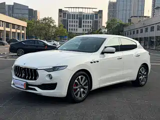 Maserati Levante 2022