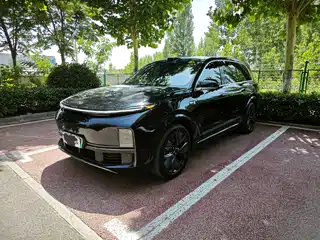 Li Auto L9 2025