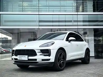 Porsche Macan 2021