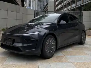 Tesla Model Y L 2025