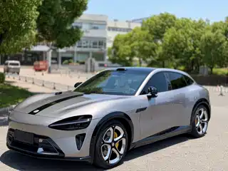 Xiaomi Auto YU7 2025