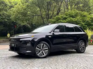 Li Auto L6 2024