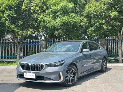 BMW i5 2025