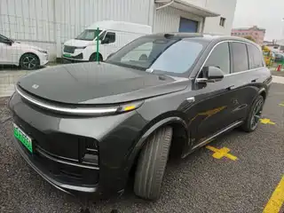 Li Auto Li L8 2025