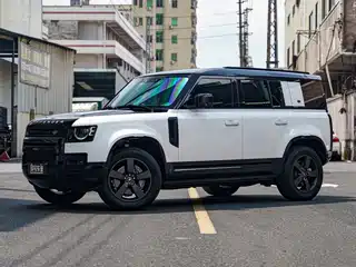 Land Rover Defender 2023