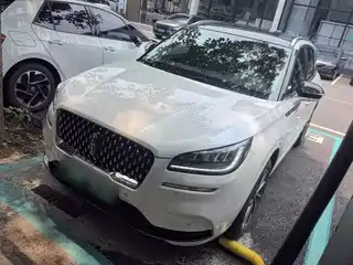 Lincoln Adventurer NEV 2021