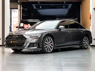 Audi Audi S8 2020