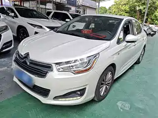 Citroën C4L 2013