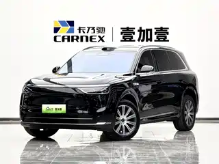 AITO Wenjie M8 2025