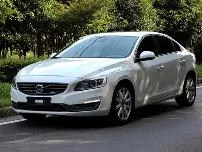Volvo S60 Plug-in Hybrid 2015