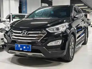 Hyundai Santa Fe 2015