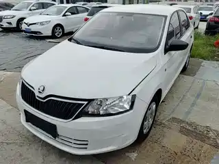 Škoda Rapid 2015