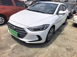 Hyundai Elantra 2018