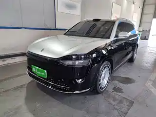 AITO Wenjie M9 2025