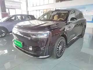 AITO Wenjie M8 2025