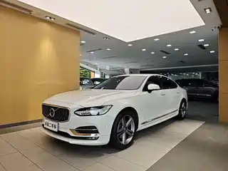 Volvo S90 2019