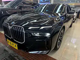 BMW BMW i7 2023