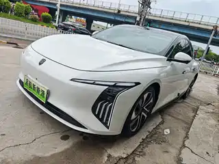 Dongfeng Fengxing Stellar S7 2024