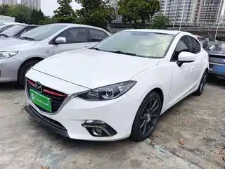 Mazda Mazda3 Axela 2015