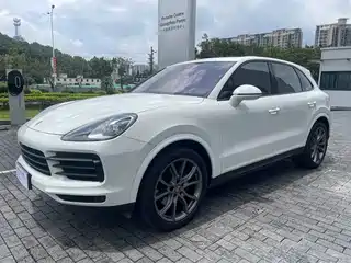 Porsche Cayenne 2023