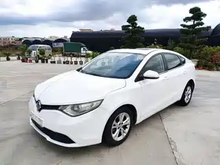 MG GT 2017