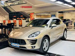 Porsche Macan 2015