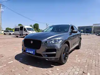 Jaguar F-PACE 2018