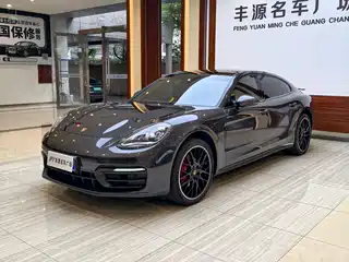 Porsche Panamera 2023