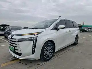 GAC Trumpchi Trumpchi E8 NEV 2025
