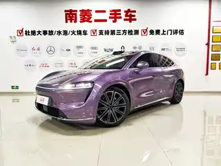 Zhijie Luxeed R7 2024