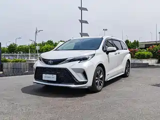 Toyota Granvia 2023