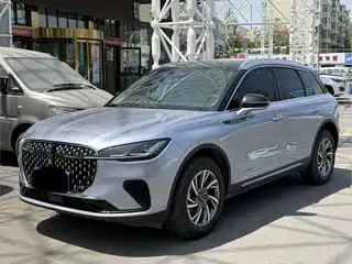 Lincoln Adventurer 2024