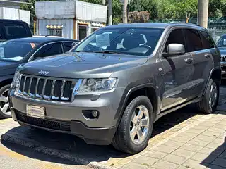 Jeep Grand Cherokee (Import) 2012