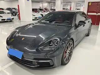 Porsche Panamera 2019