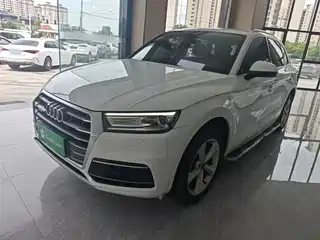 Audi Q5L 2019
