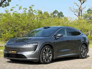 Zhijie Luxeed R7 2024