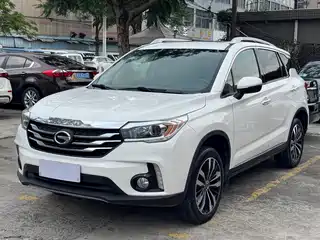 GAC Trumpchi GS4 2015