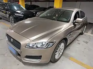 Jaguar XF 2016