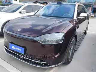 AITO Wenjie M9 2025