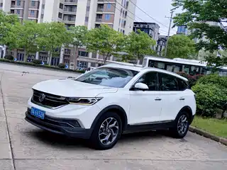 Dongfeng Aeolus Fengshen AX7 2019