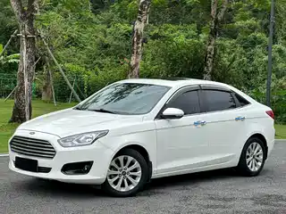 Ford Escort 2017