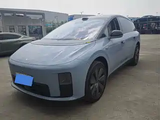 Li Auto Li i8 2025