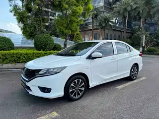 Honda Greiz 2015