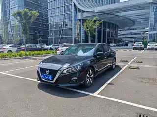 Nissan Teana 2022