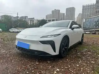 Dongfeng Yipai eπ007 2025