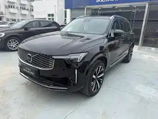 Volvo Volvo XC90 2025