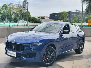 Maserati Levante 2022