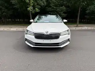 Škoda Superb 2020